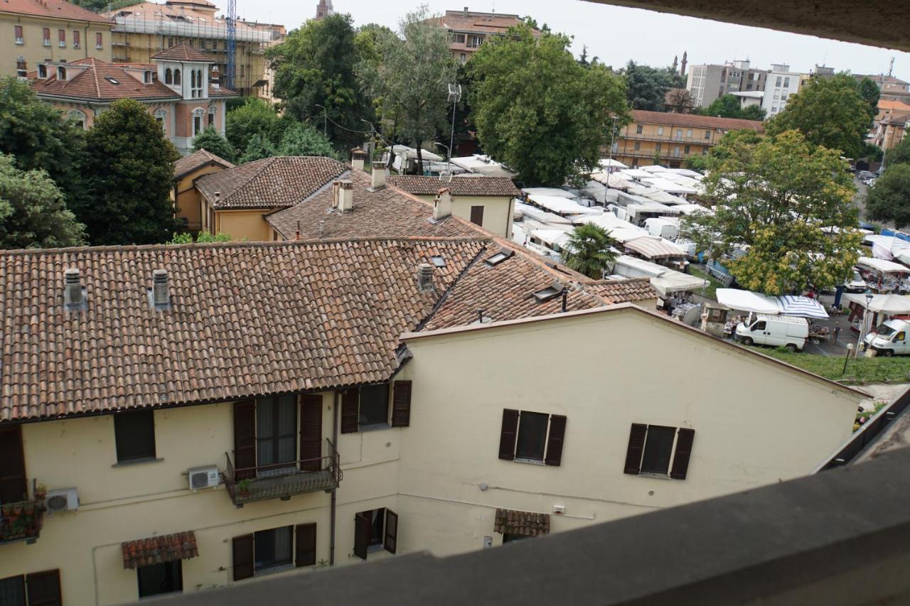 La Rotonda 2 Camere Con Terrazza In Centro Pavia Exteriör bild